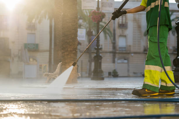 Best Oil Spill Cleanup  in Feather Sound, FL
